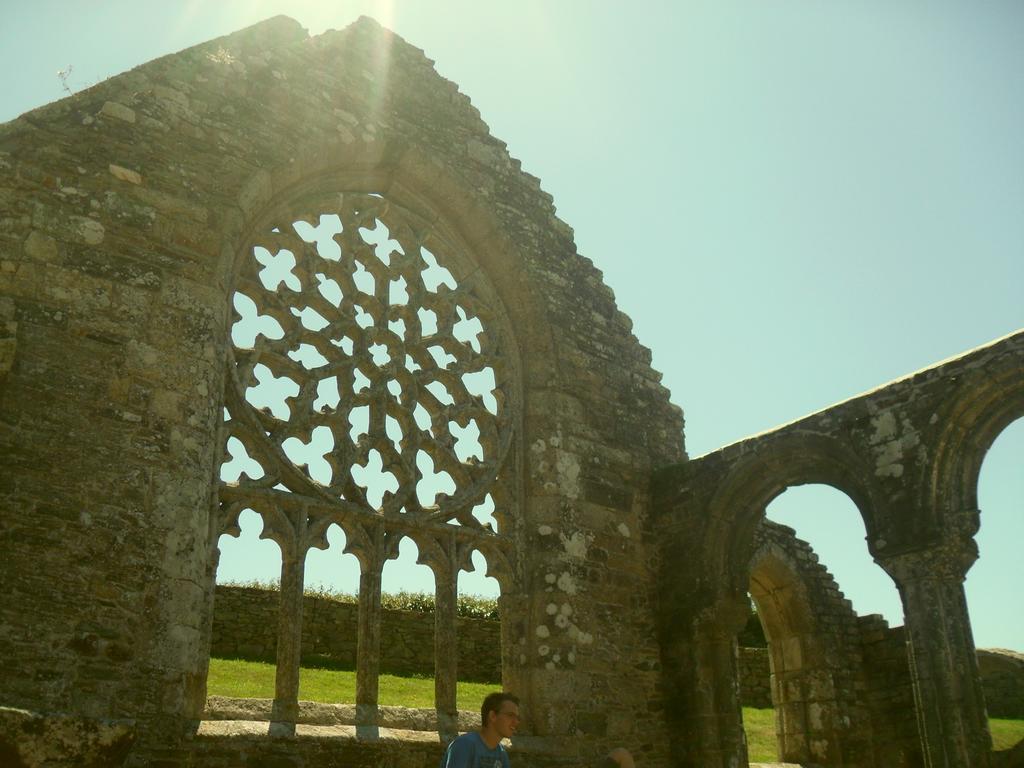 Gite Atypique Dans Une Chapelle Briec Kültér fotó