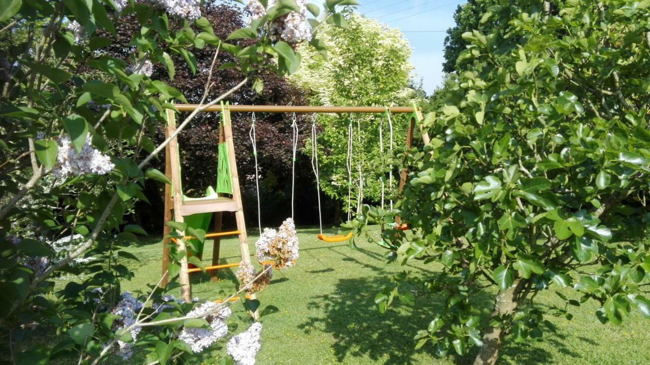 Gite Atypique Dans Une Chapelle Briec Kültér fotó